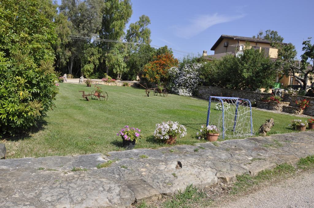 Agriturismo Sechi Campanedda Exterior foto